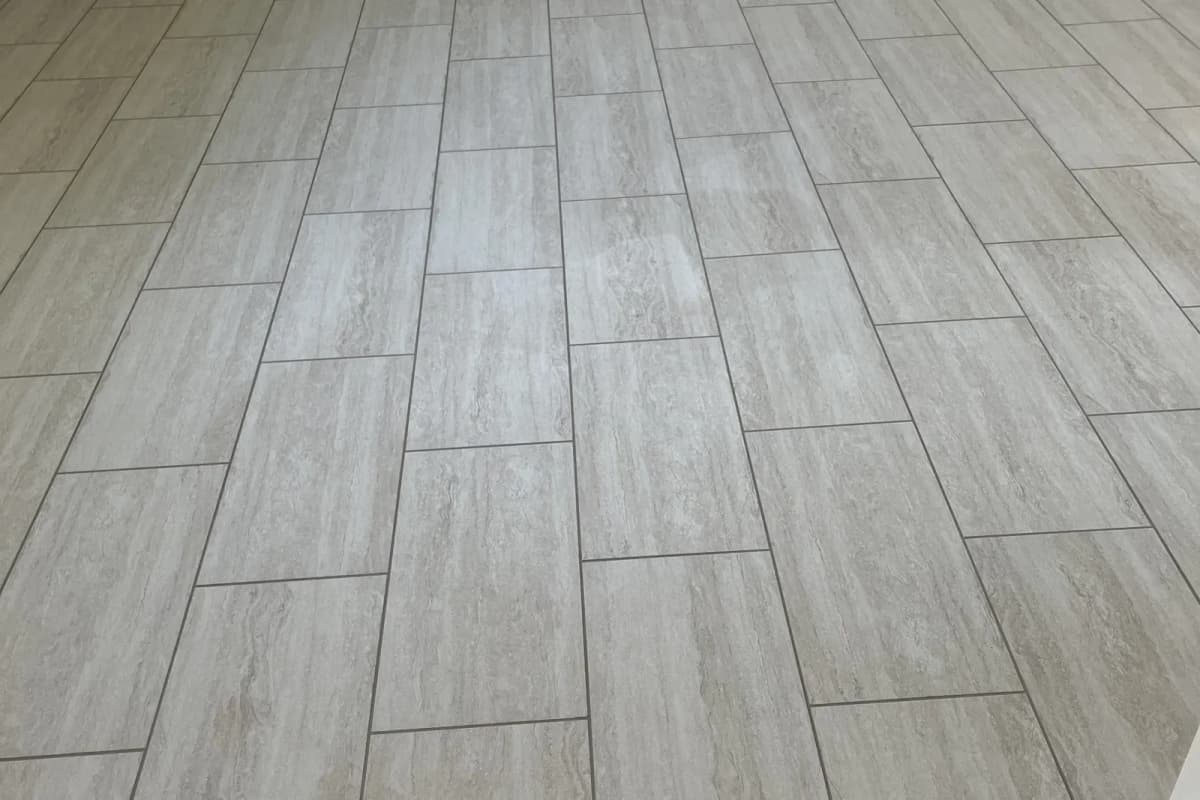 560 sq ft Basement Tile Floor in Meridian
